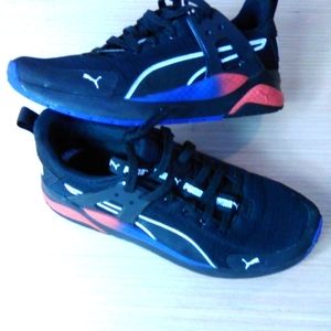 PUMA Sneaker Women's 8 Anzarun Cage Edge Athletic Shoes 368681-01 Blk/Rd/Bl NWOB